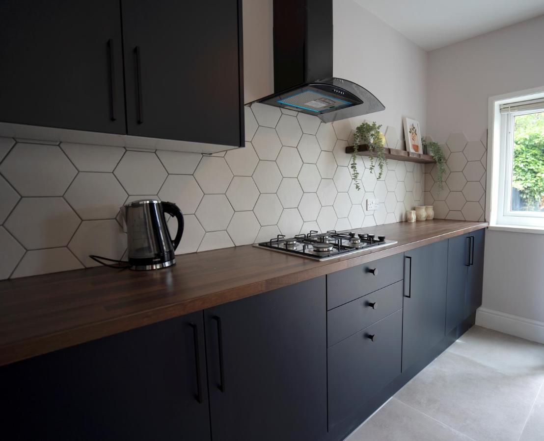 Beautiful Family Home In The Heart Of Swansea Esterno foto